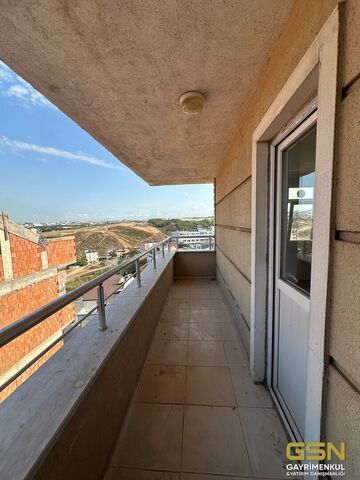 23-ÇAYIROVA ATATÜRK MAH. MUAMMER AKSOY CADDESİN'DE 2+1 ÜST DUBLEKS